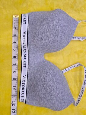 Victoria's Secret T-Shirt Bra Wireless Lightly Lined Heather Gray 34DD